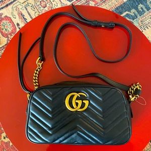Authentic Gucci GG Marmont Matelassé Mini Bag in Excellent Condition!